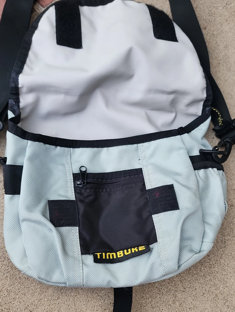 Timbuk2 Light Gray Messenger Bag with Black Trim and Yellow Logo